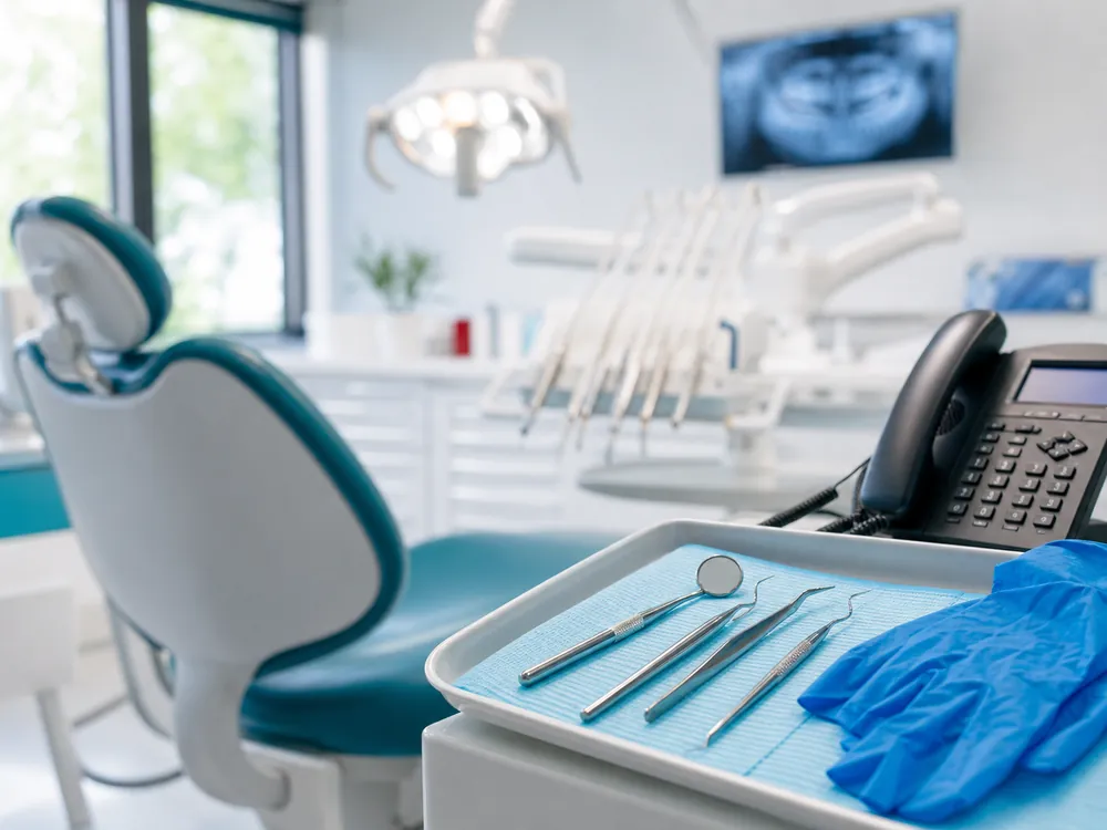 Dental chair and sterile instruments ready for an urgent appointment